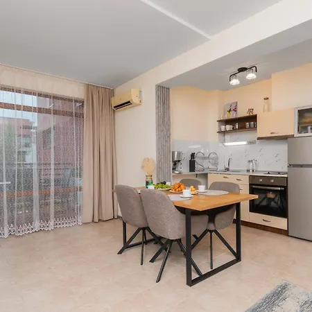 Sea Melody Melodia Morza - Morski Far Апартаменты Свети-Влас