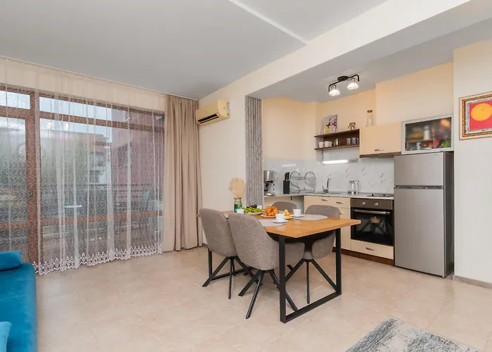 Sea Melody Melodia Morza - Morski Far Апартаменты Свети-Влас